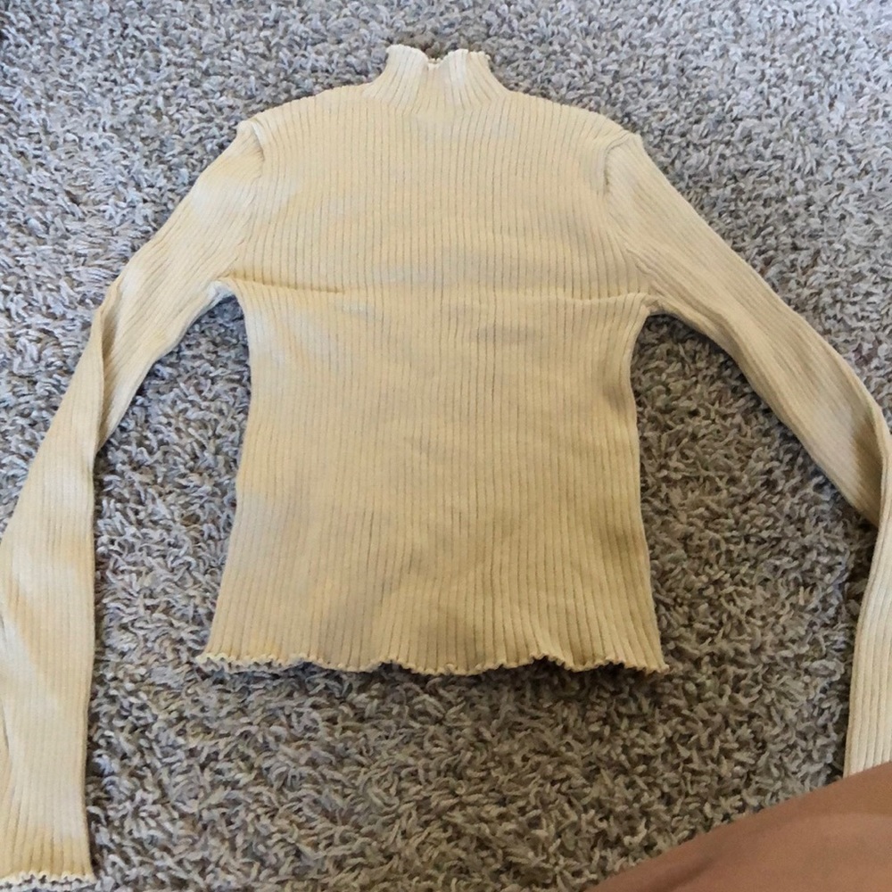 brand new tan ribbed mock neck with lettuce edge trim